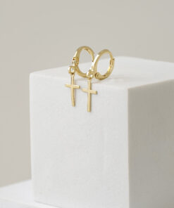 Aretes circonia cuadrada rojo en oro laminado 18K Piangere elegantes para uso diario