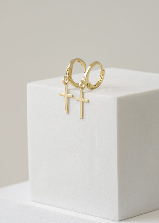 Aretes circonia cuadrada rojo en oro laminado 18K Piangere elegantes para uso diario