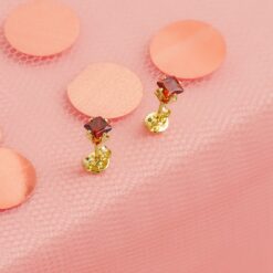 Aretes circonia cuadrada rojo en oro laminado 18K Piangere brillantes