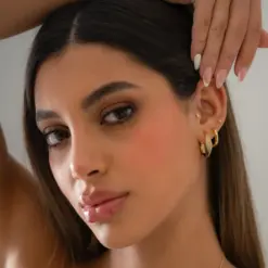 Aretes for love en oro laminado 18K Piangere romanticos