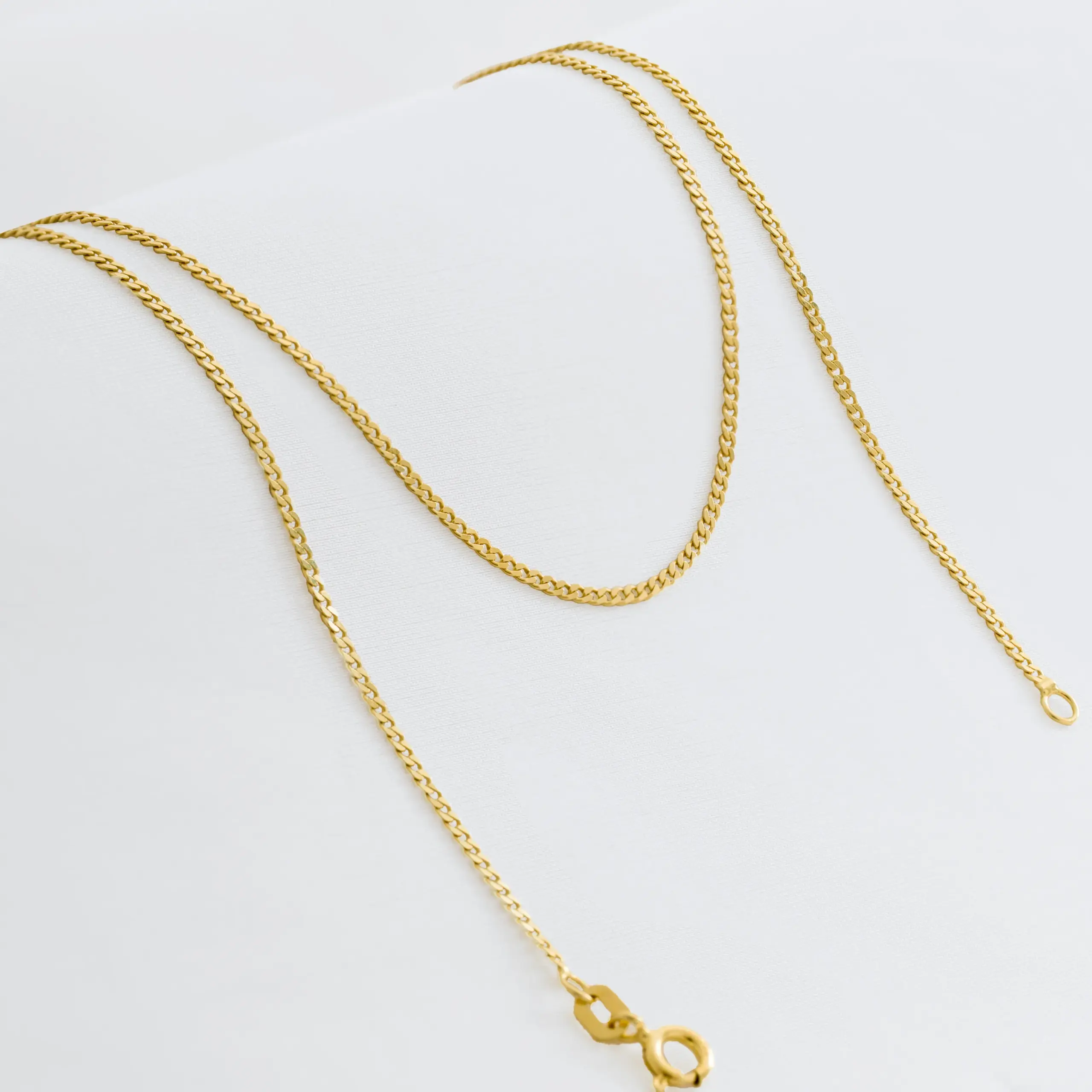 Cadena cubanita 1.5mm 45cm en oro laminado 18K Piangere elegante