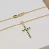 Dije cruz verde en oro laminado 18K Piangere elegante