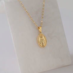 Dije nuestra señora milagrosa en oro laminado 18K Piangere religioso
