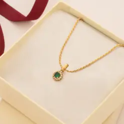 Dije royal green 8mm en oro laminado 18K Piangere elegante