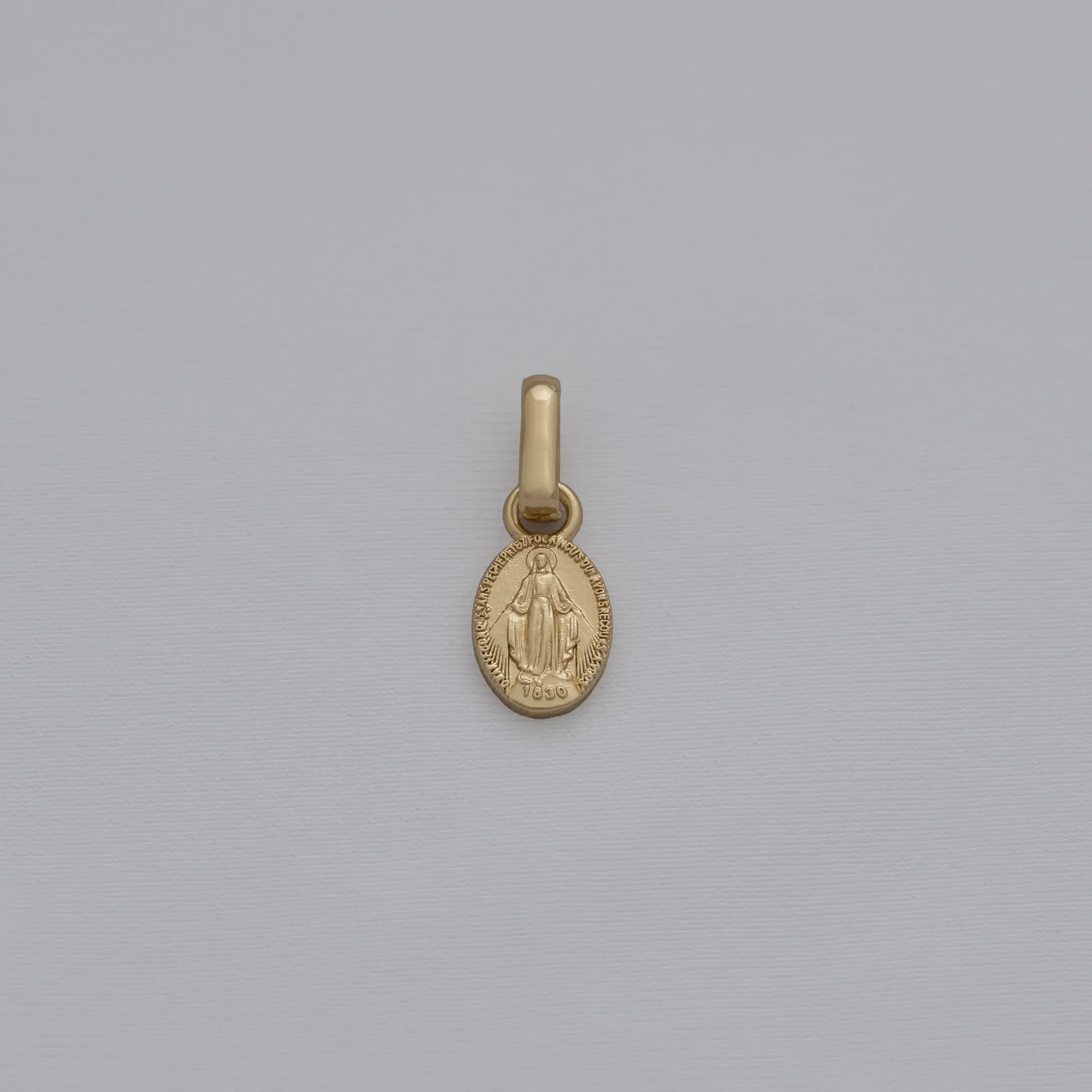 Dije Virgen Milagrosa 12 mm Piangere